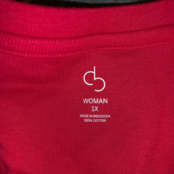 Solid Color Top - Picture 2 of 3